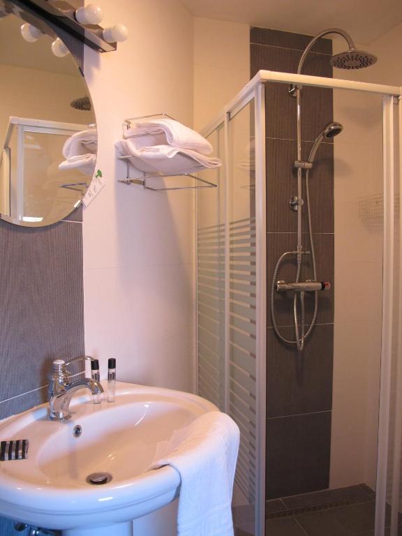 A Fleur De Couette Hotel Auvelais Bilik gambar